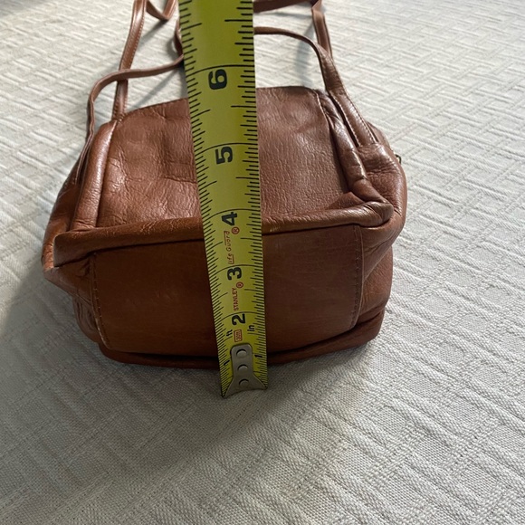 Hobo vintage brown leather purse. - Picture 12 of 12